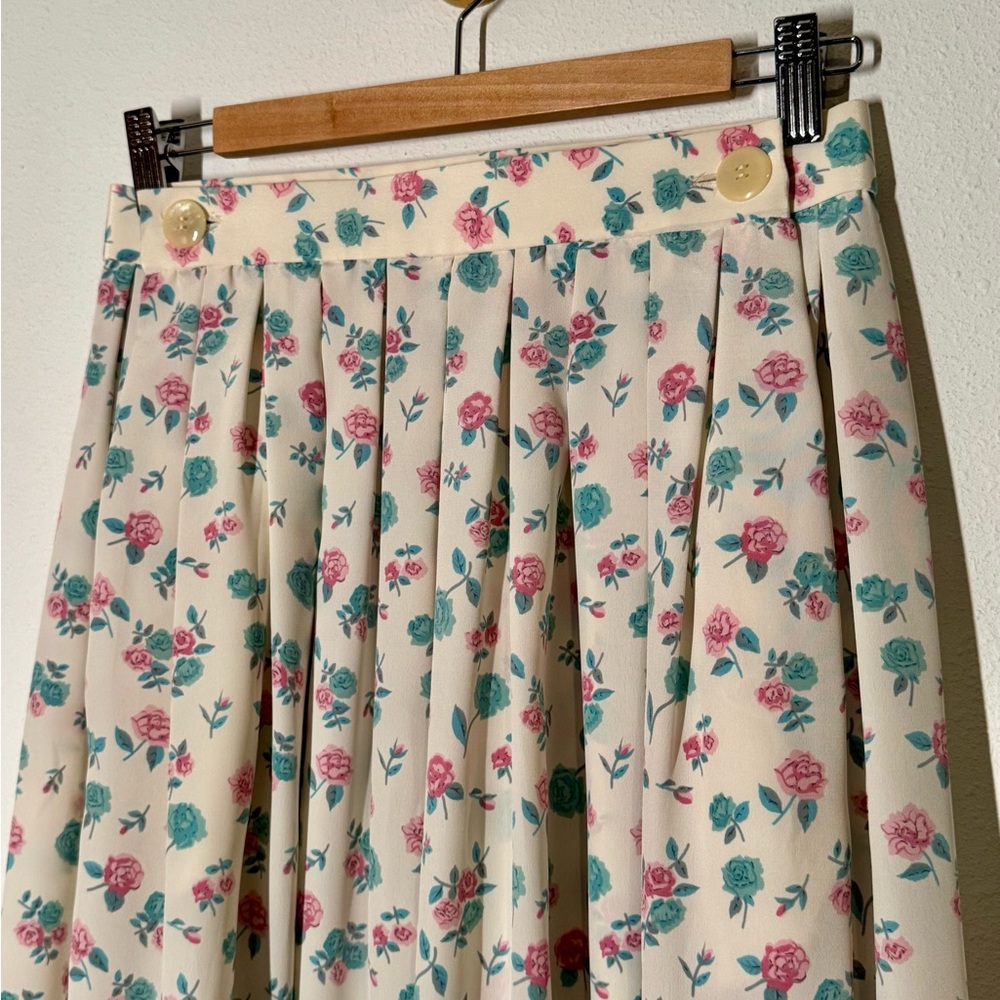 Vintage Floral Midi Skirt w/ Pockets